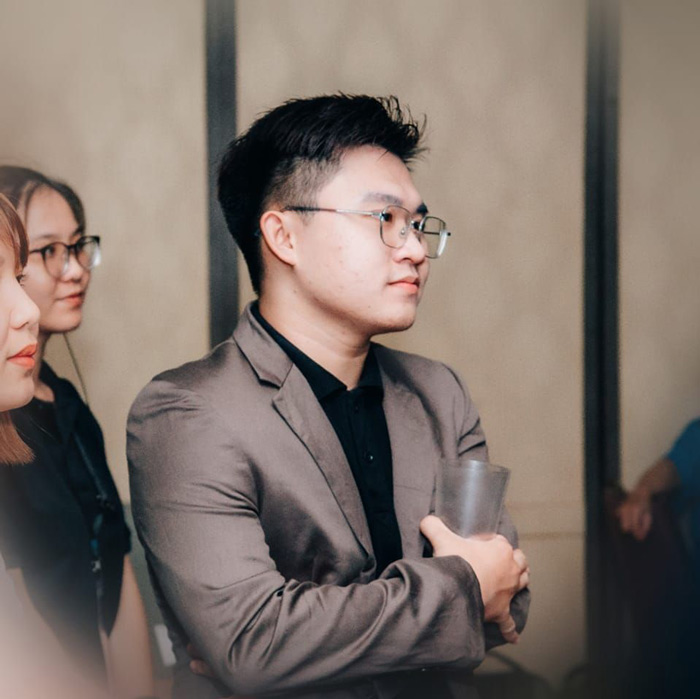 Tác giả Vương SKy